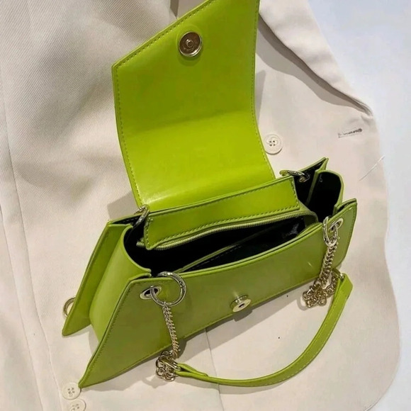 Fashionable Green Unique Shaped Chain Shoulder Bag - Picture 5 of 6
